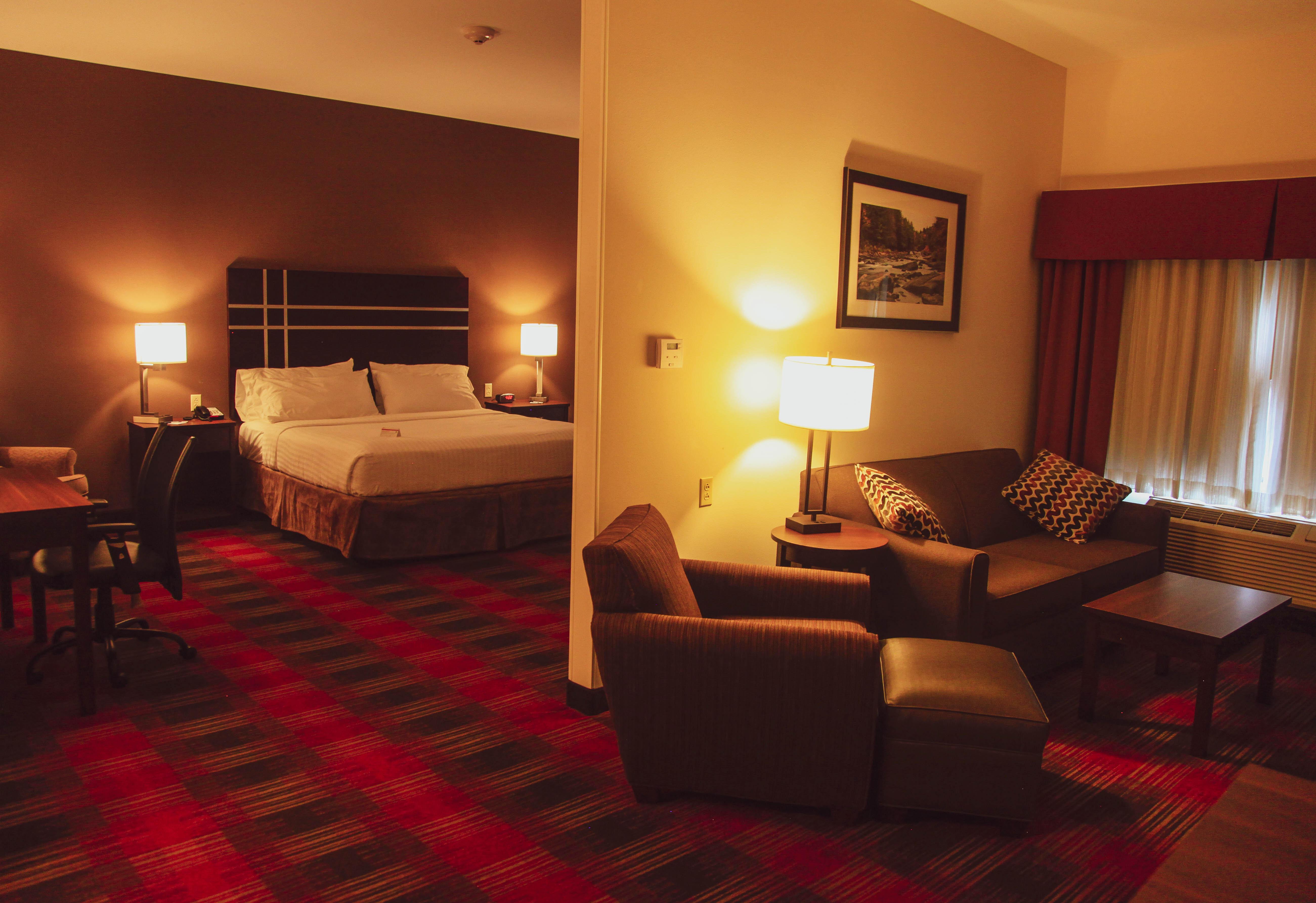 Holiday Inn Express & Suites Cumberland - La Vale, An Ihg Hotel Buitenkant foto